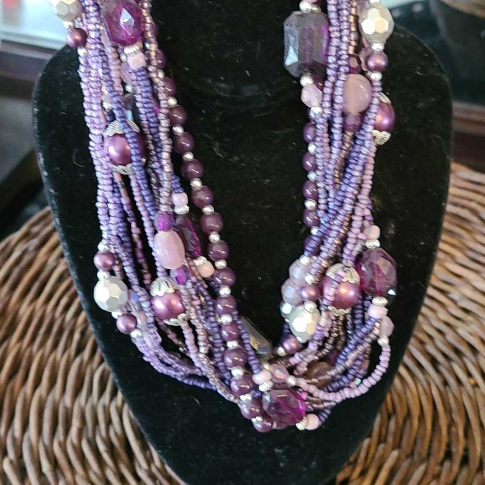 GORGEOUS Artisan necklace & earring set - Picture 4 of 7